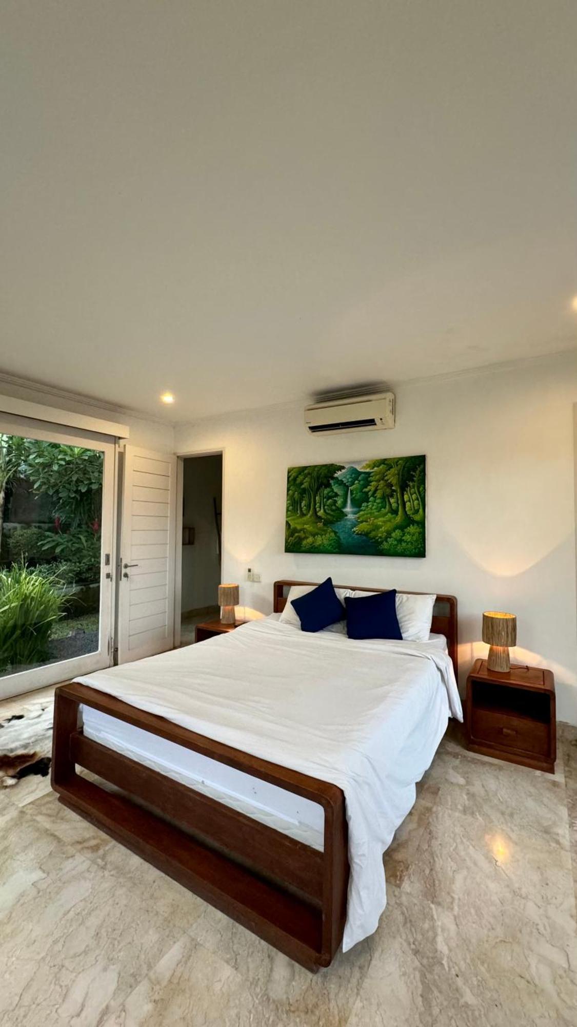 Private Suite In A Kids Friendly Big Shared Villa In Canggu Exteriör bild