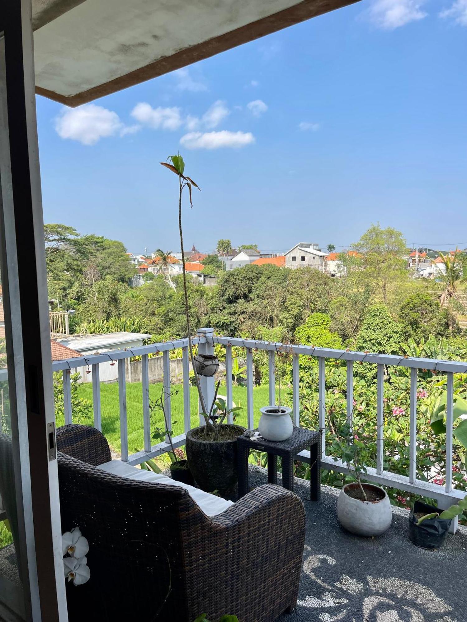 Private Suite In A Kids Friendly Big Shared Villa In Canggu Exteriör bild